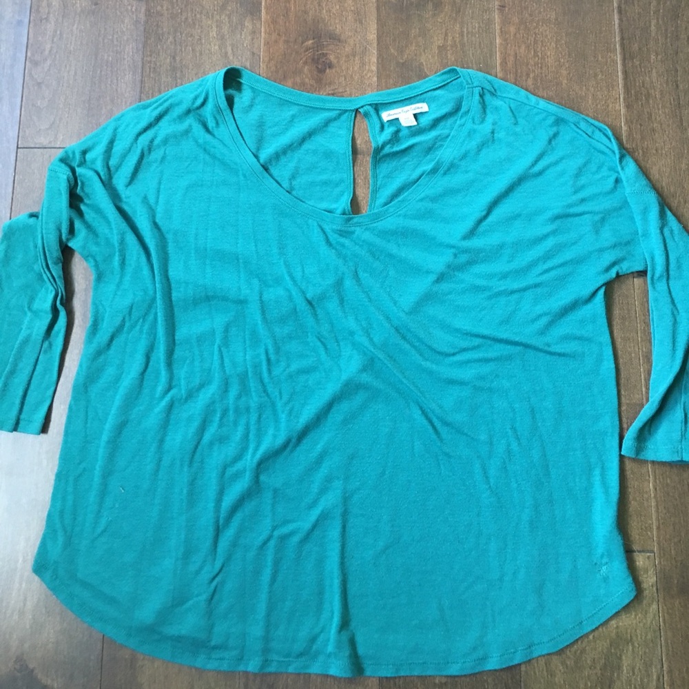 American Eagle Tee- Hunter Green size M✨